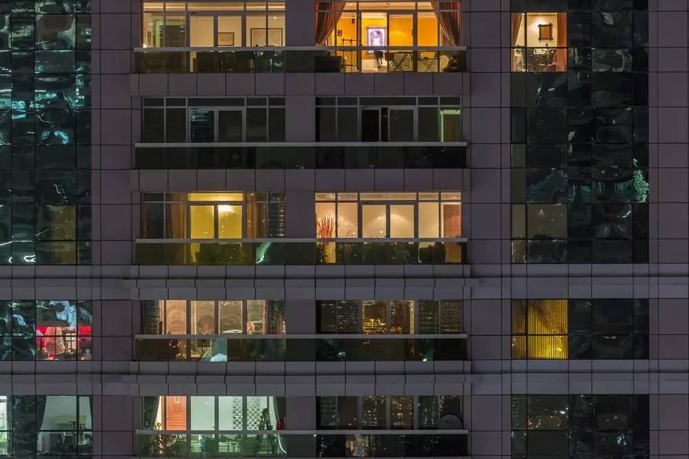 Beleuchtung und Zeitschaltuhren Anwesenheit simulieren